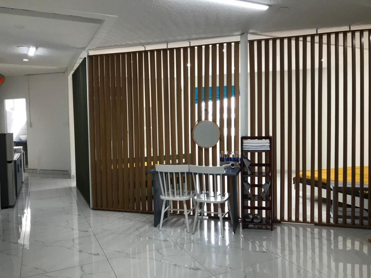 Nha Khach Ken Hotel Ca Mau Bagian luar foto