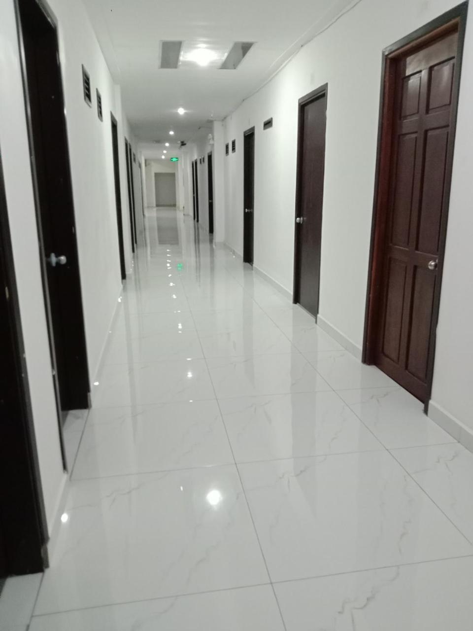Nha Khach Ken Hotel Ca Mau Bagian luar foto