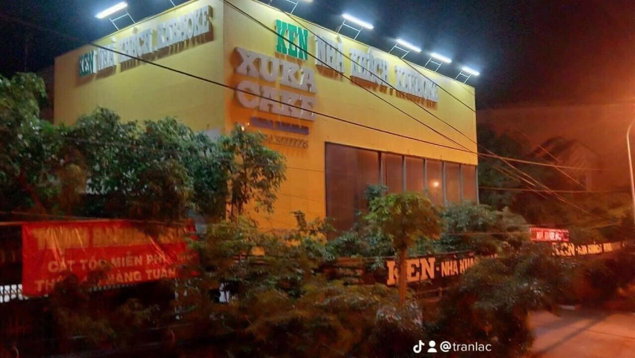 Nha Khach Ken Hotel Ca Mau Bagian luar foto